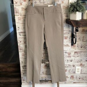 NEW ELLE bootcut mid rise women’s pants. Size 8